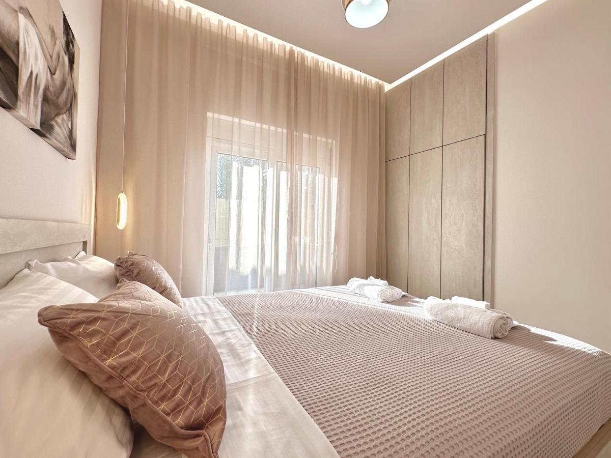 Seaside Deluxe Apartment Ялисос Екстериор снимка