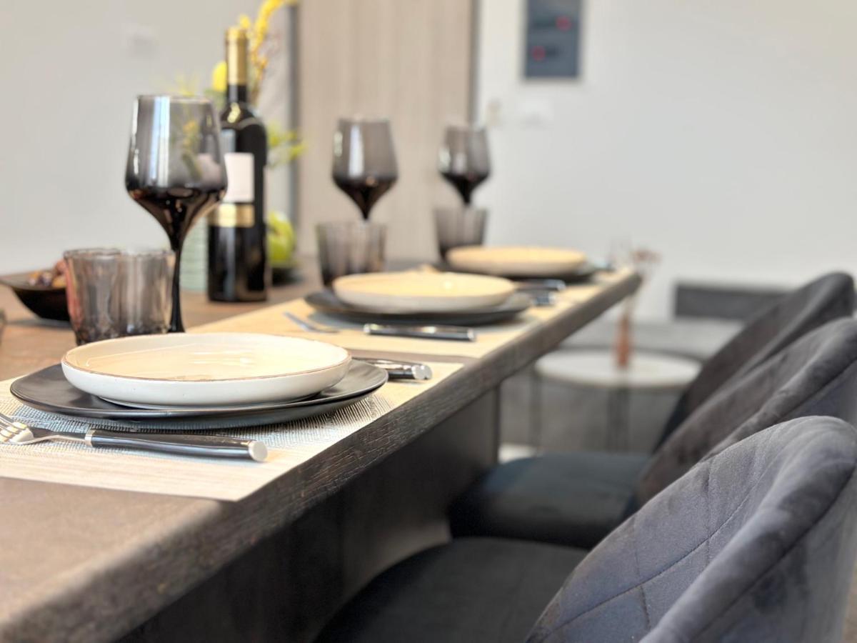 Seaside Deluxe Apartment Ялисос Екстериор снимка