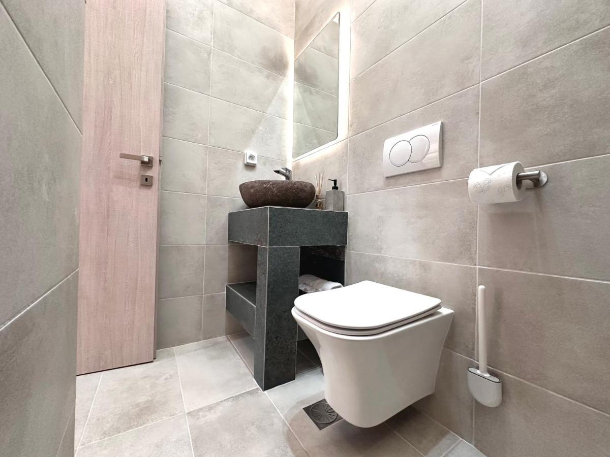 Seaside Deluxe Apartment Ялисос Екстериор снимка