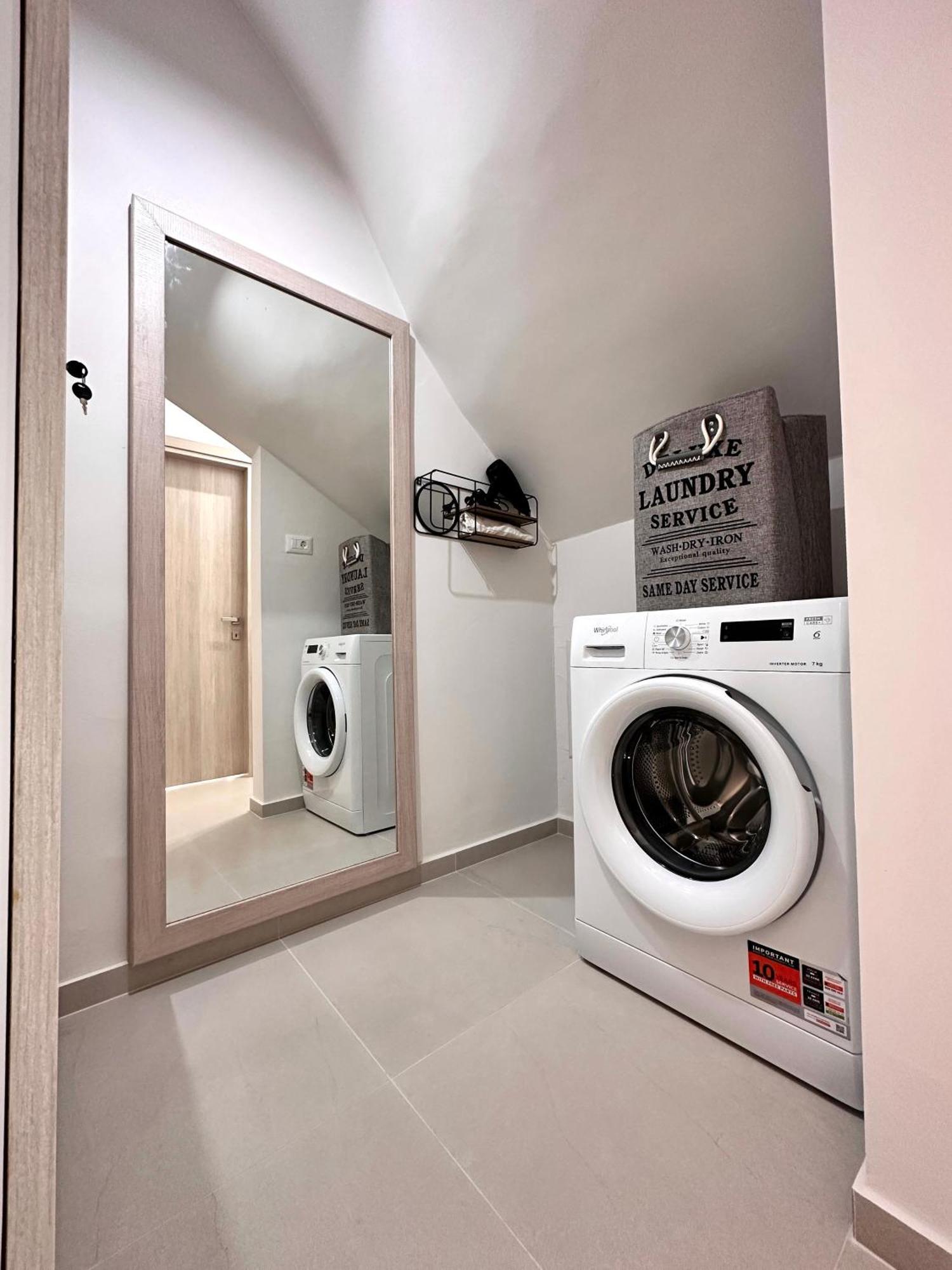 Seaside Deluxe Apartment Ялисос Екстериор снимка